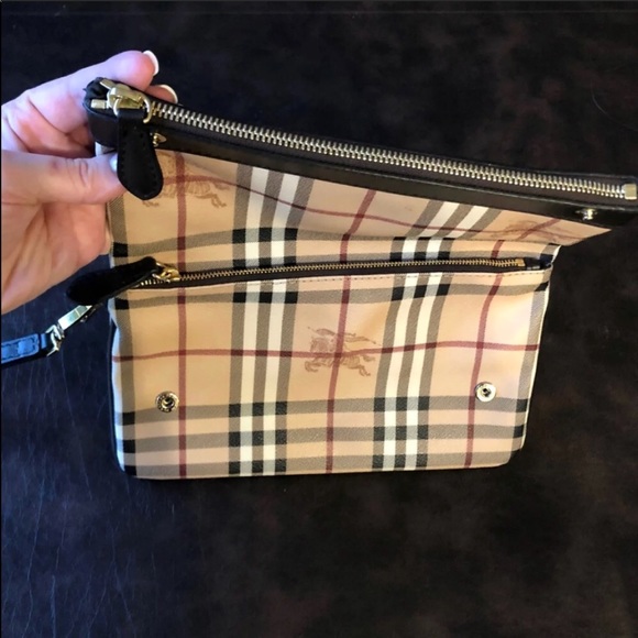 Authentic Burberry Haymarket fold over clutch - Picture 2 of 5